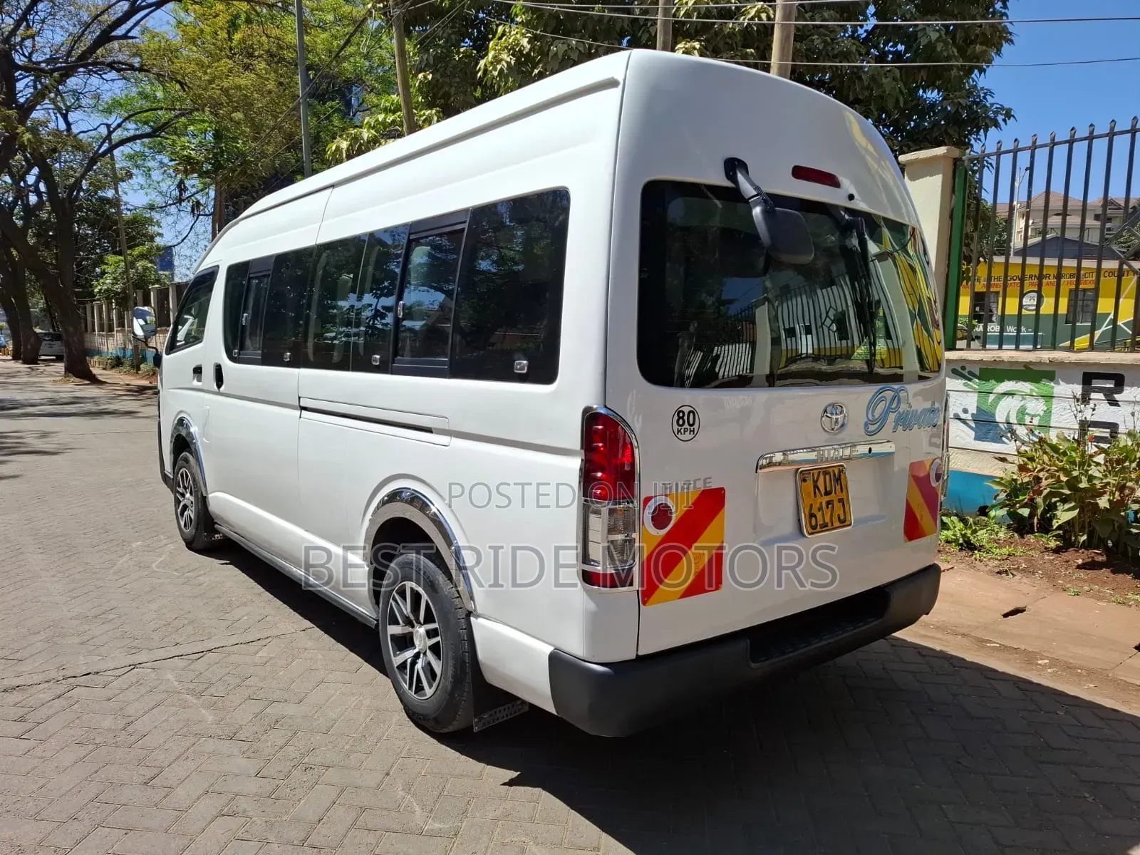 Toyota HiAce 2016 White