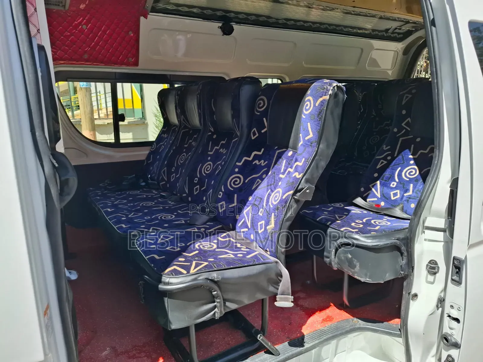 Toyota HiAce 2016 White