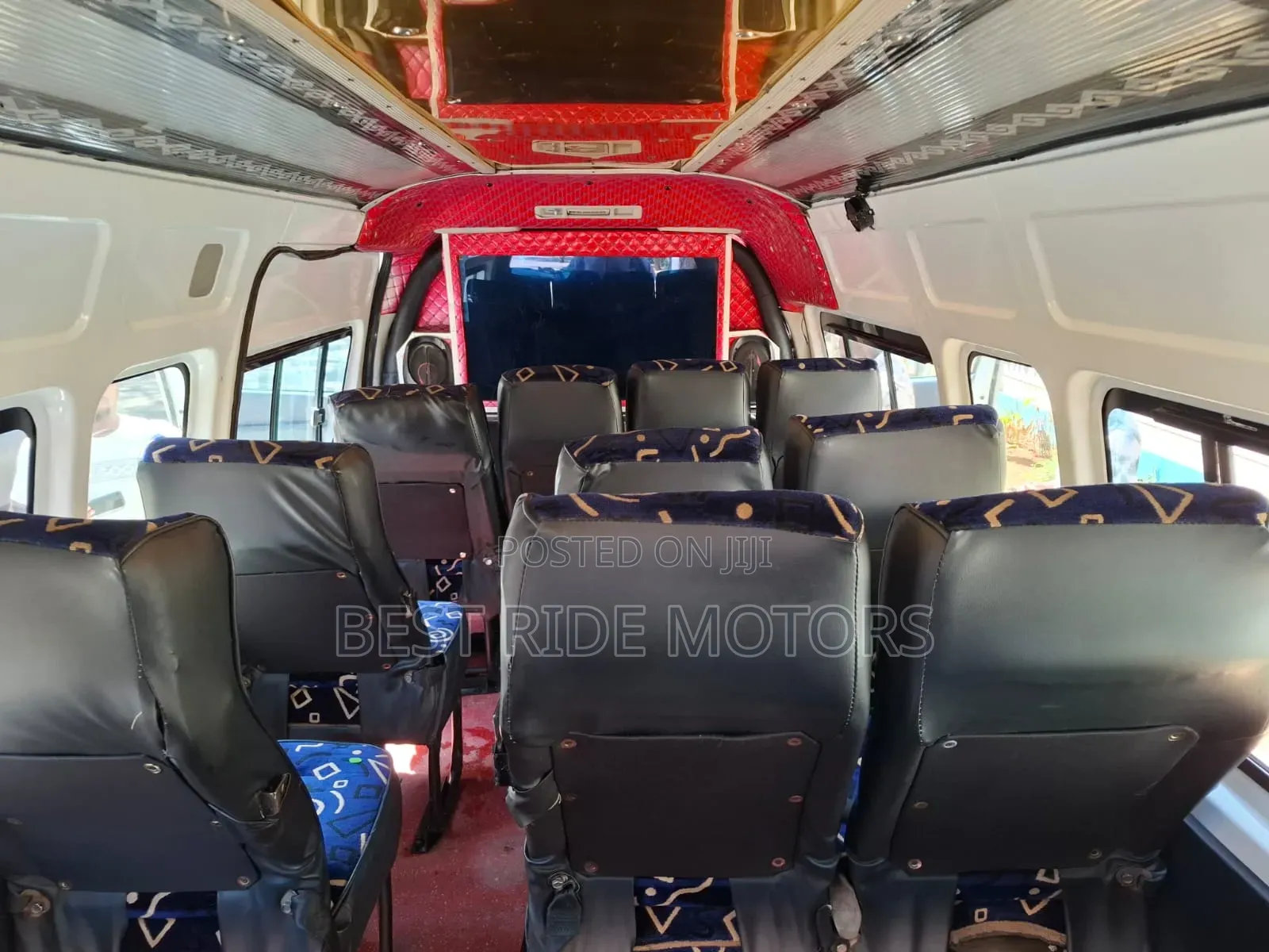 Toyota HiAce 2016 White
