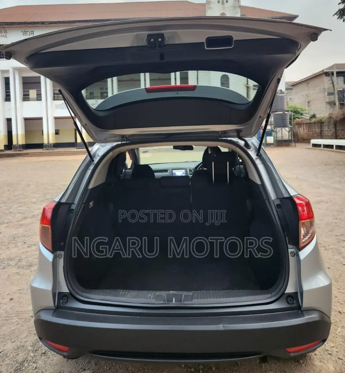 Honda Vezel 2016 Silver