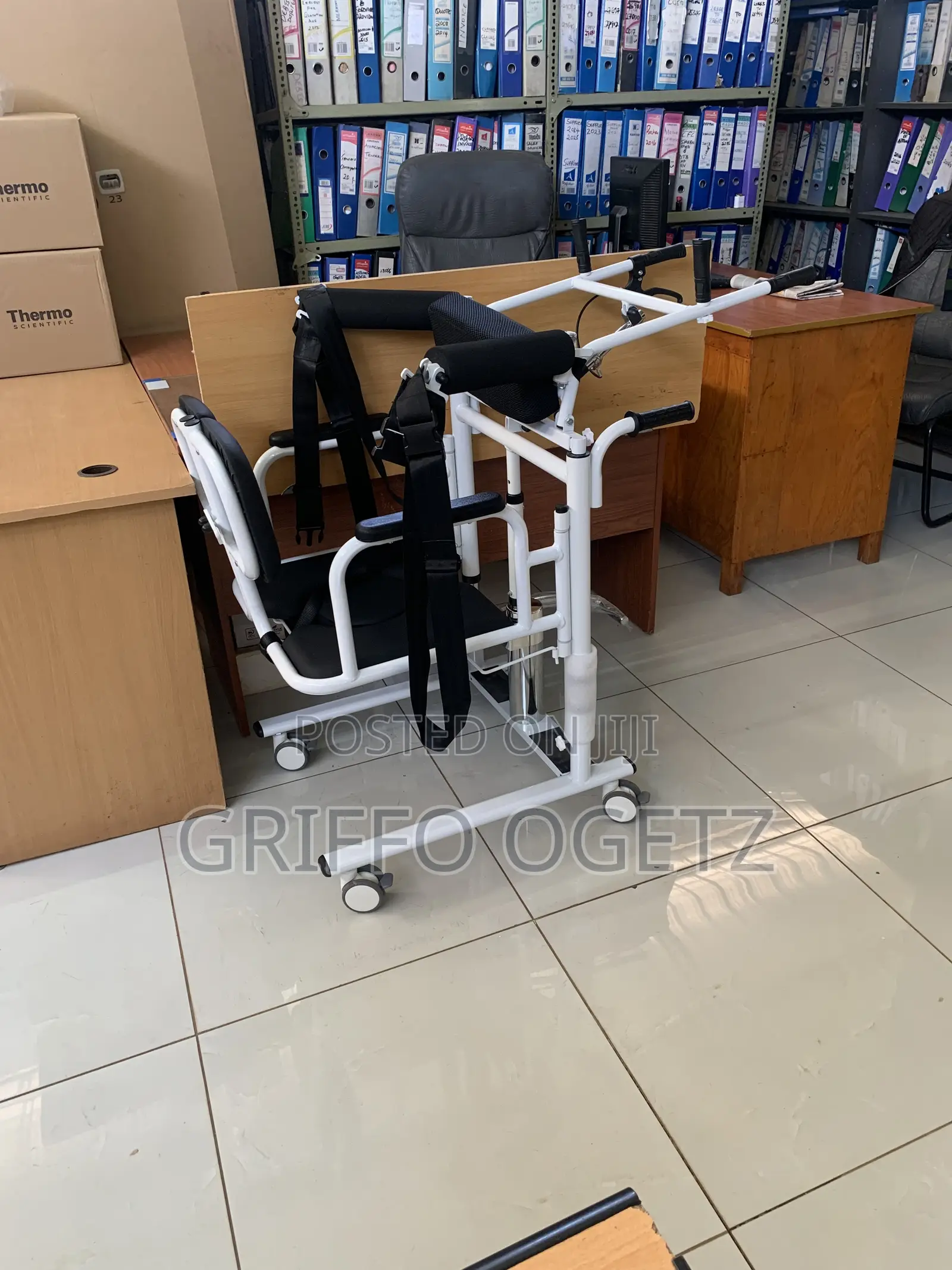 Hydrolic Patient Transfer Chair