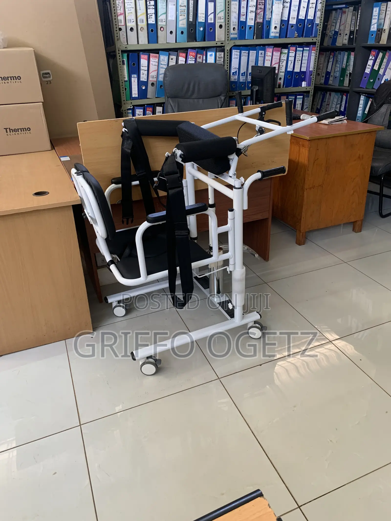 Hydrolic Patient Transfer Chair
