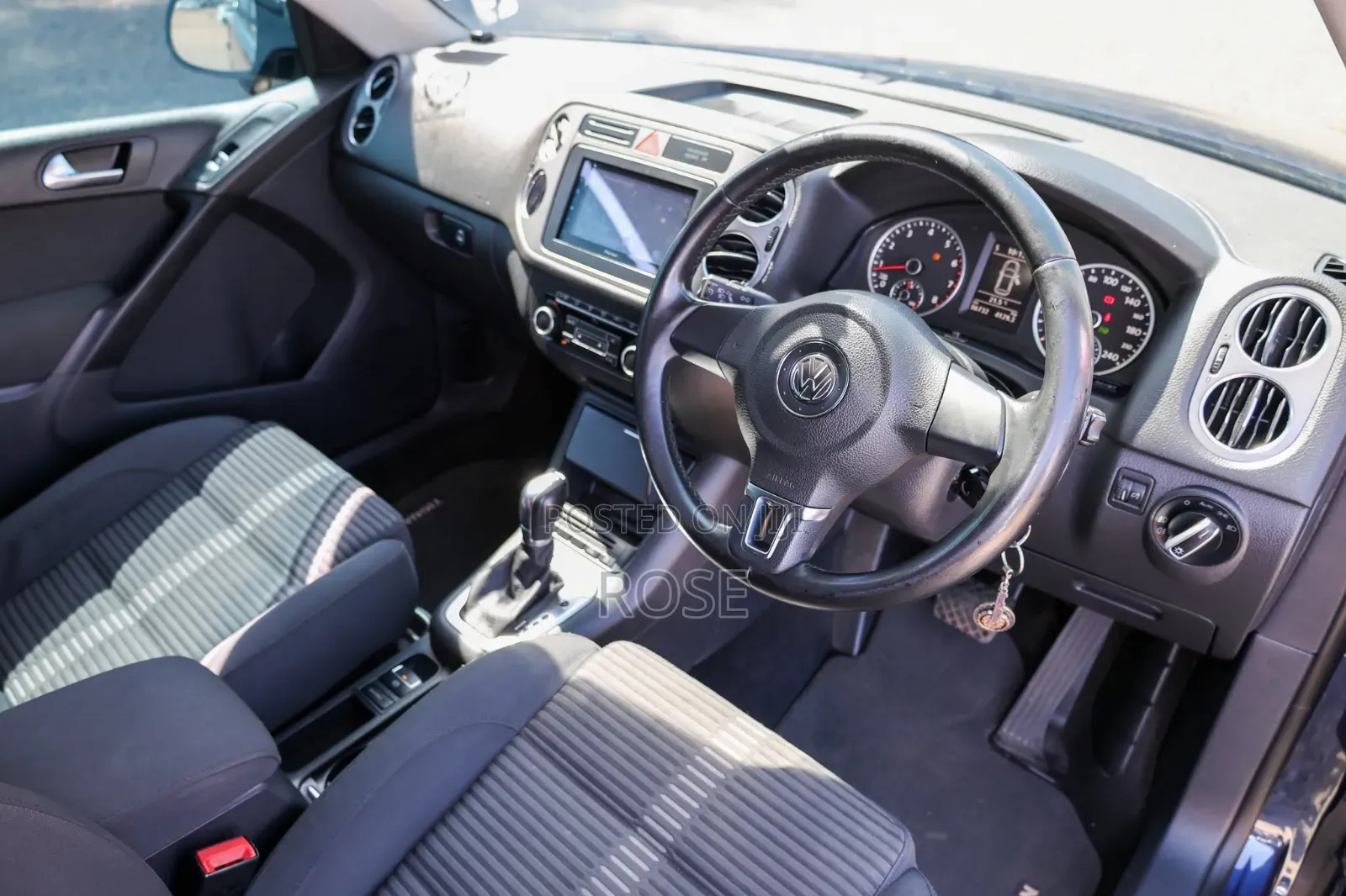Volkswagen Tiguan 2010 Blue