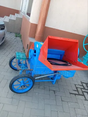 Multifunctional Thresher Machine