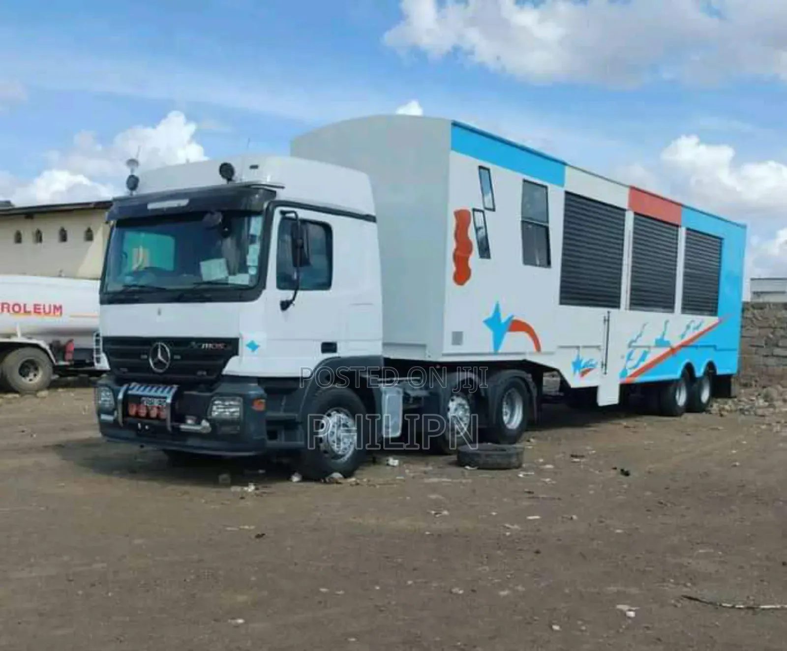 Mercedes Actross With Trailer