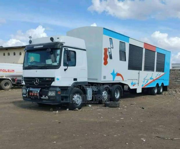 Mercedes Actross With Trailer - main view
