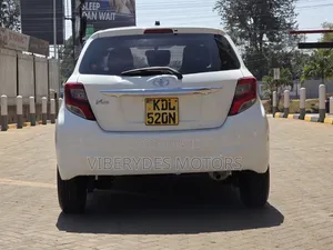 Toyota Vitz 2016 White