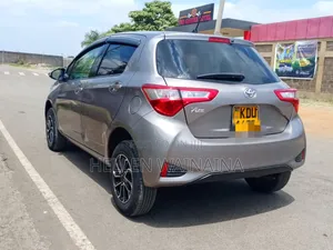 Toyota Vitz 2018 Gray