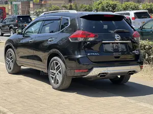 Nissan X-Trail 2.0 Petrol FWD 2018 Black