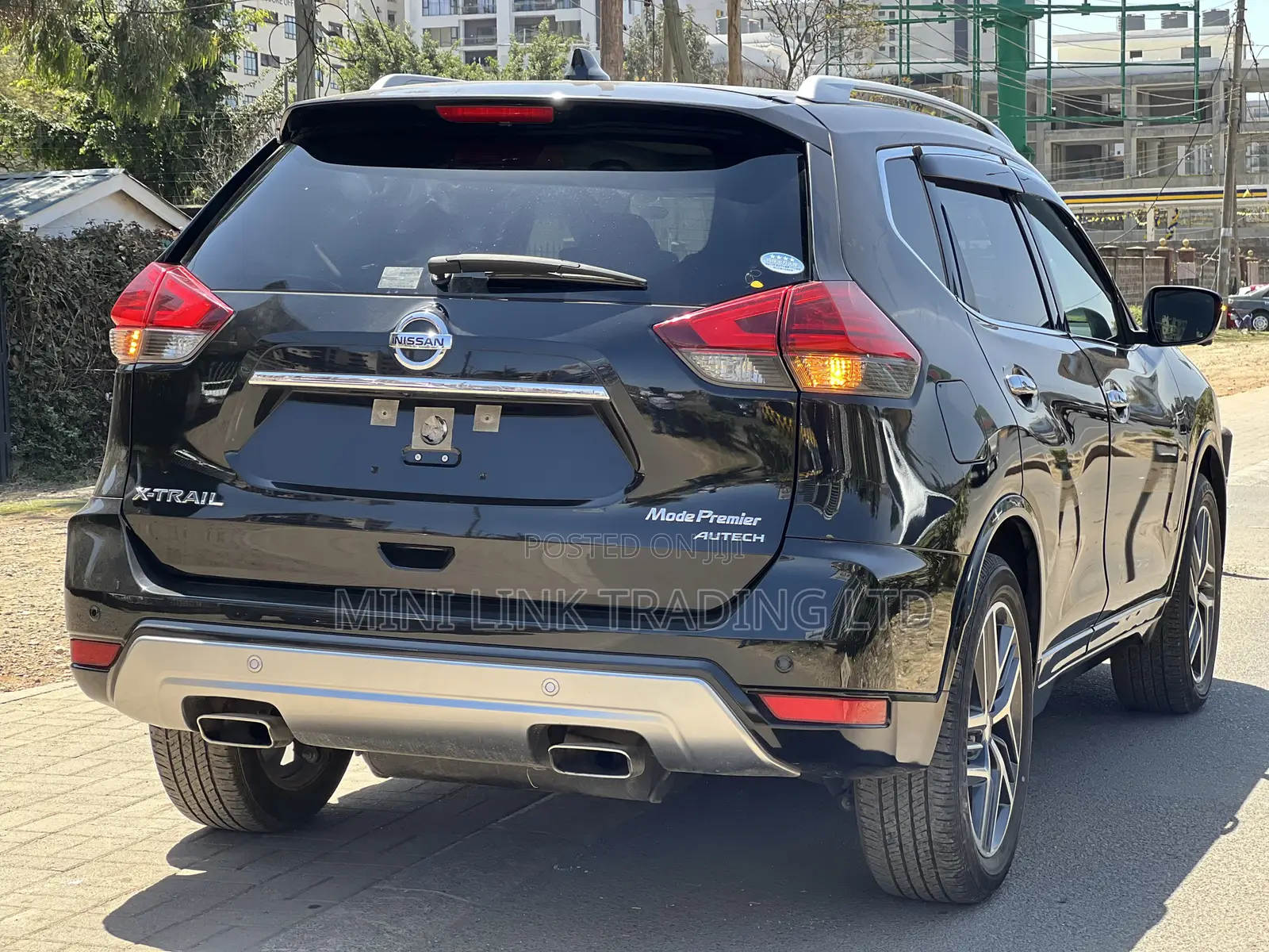 Nissan X-Trail 2.0 Petrol FWD 2018 Black