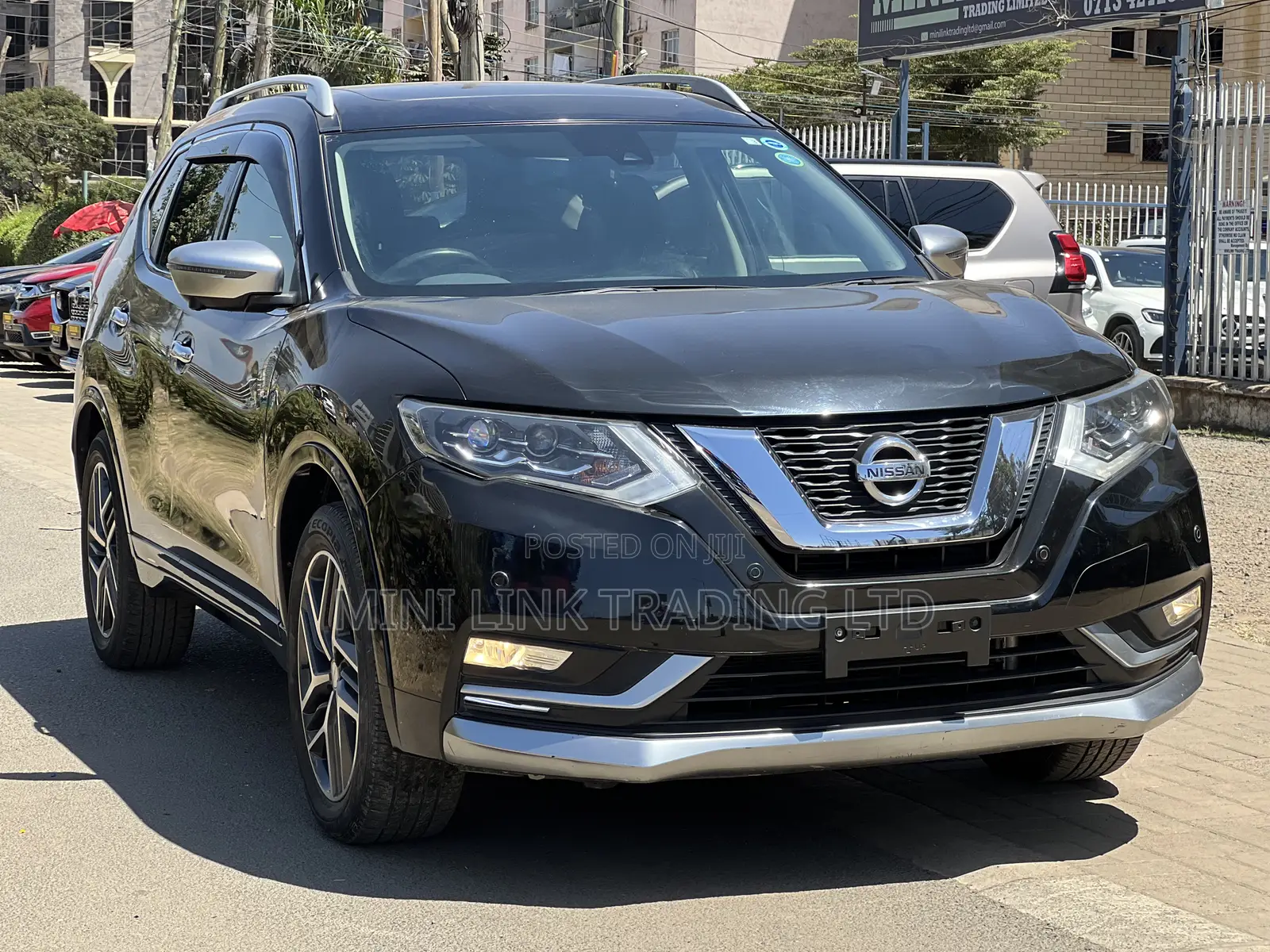 Nissan X-Trail 2.0 Petrol FWD 2018 Black