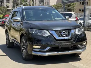 Nissan X-Trail 2.0 Petrol FWD 2018 Black