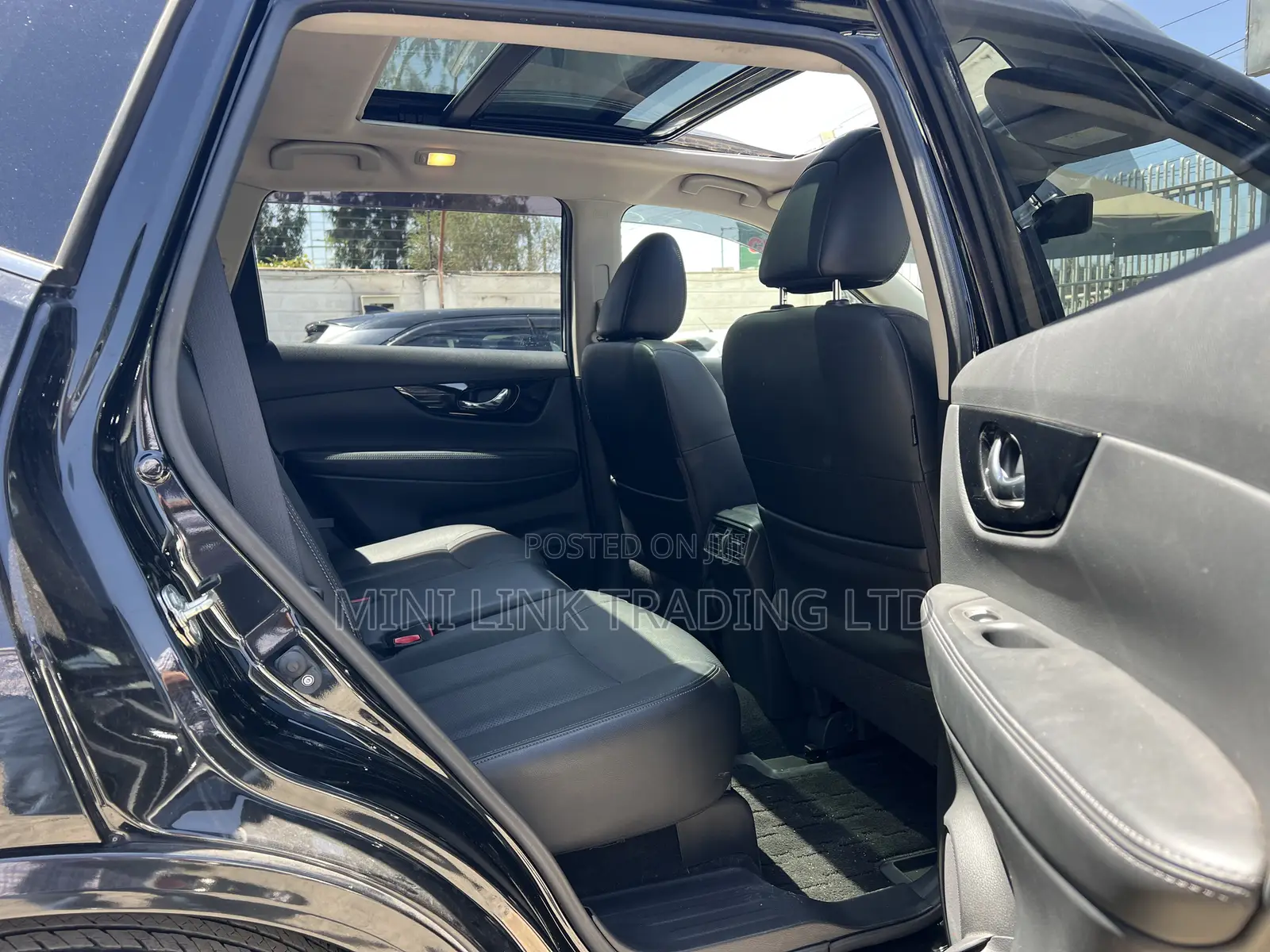 Nissan X-Trail 2.0 Petrol FWD 2018 Black