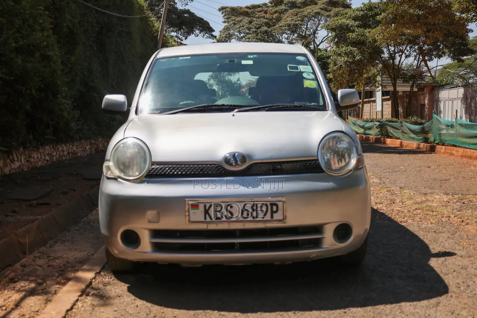 Toyota Sienta 2006 Silver