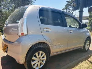 Toyota Passo 2016 Silver