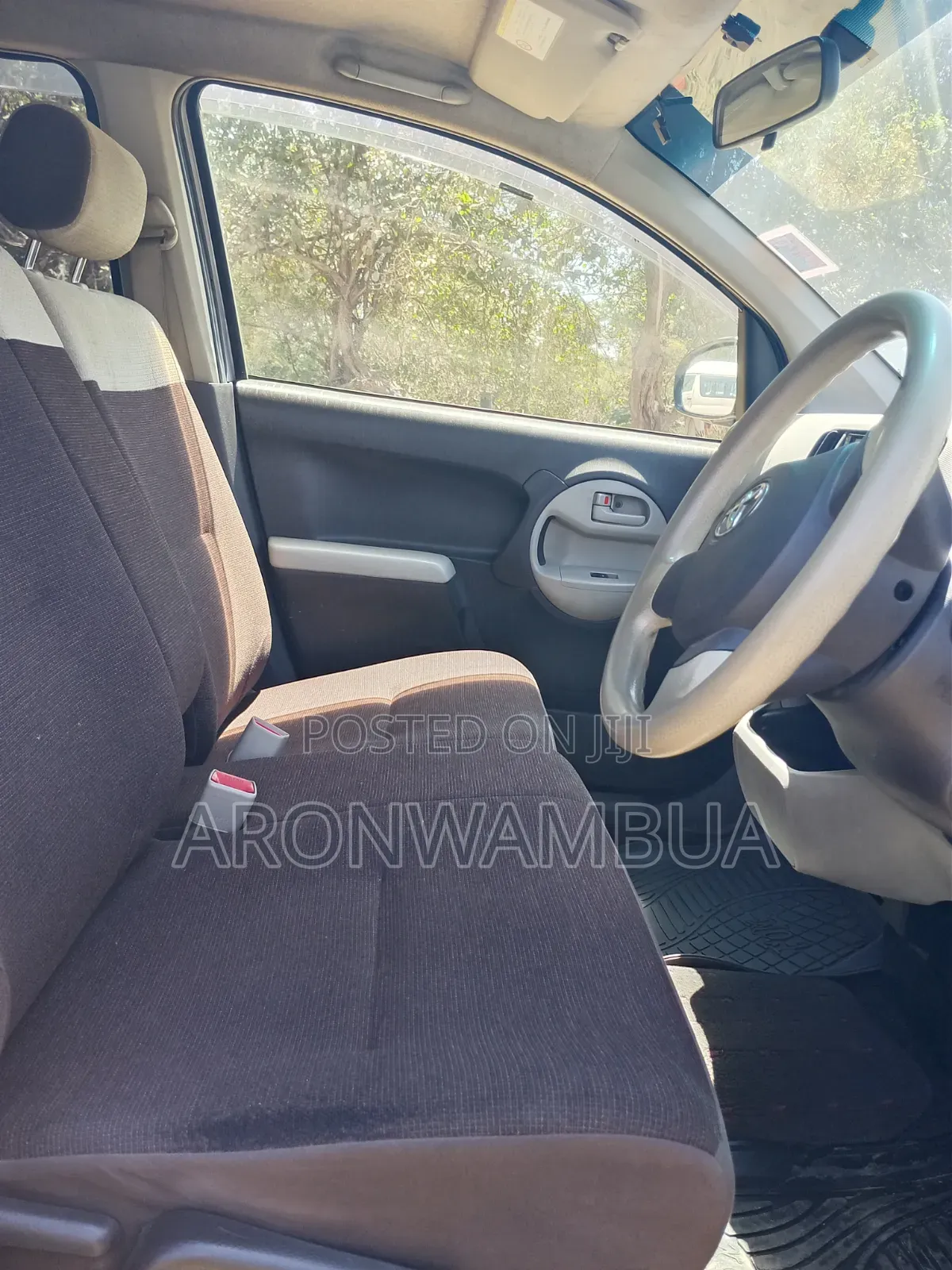 Toyota Passo 2016 Silver