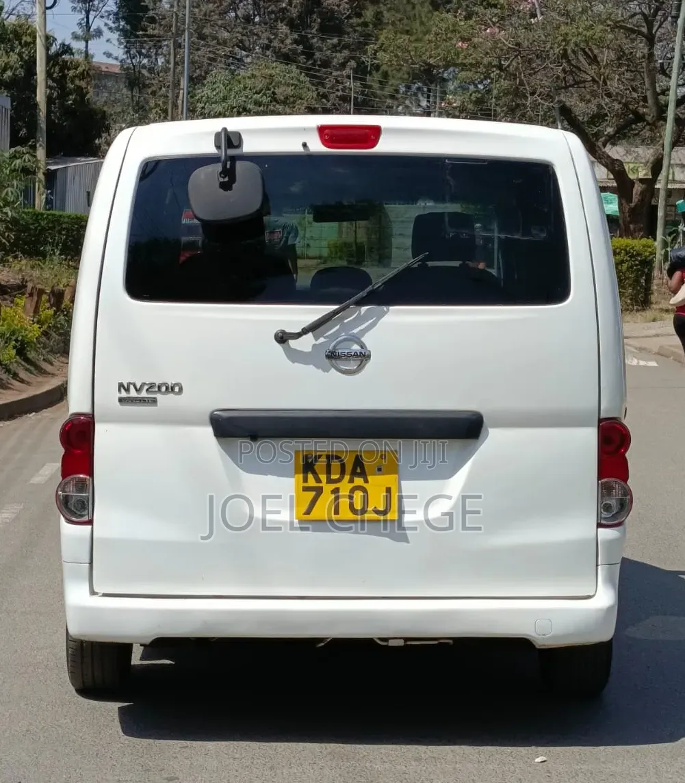 Nissan NV200 2009 White