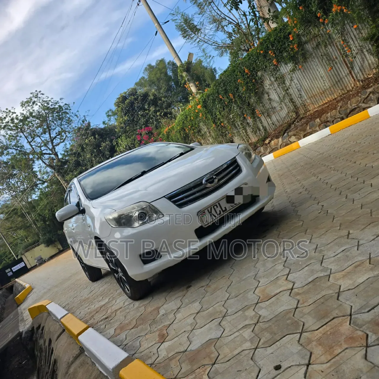Toyota Axio 2011 White