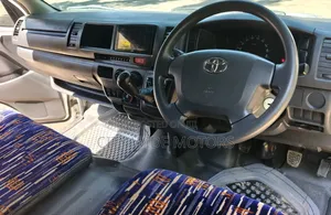 Toyota HiAce 2025 White