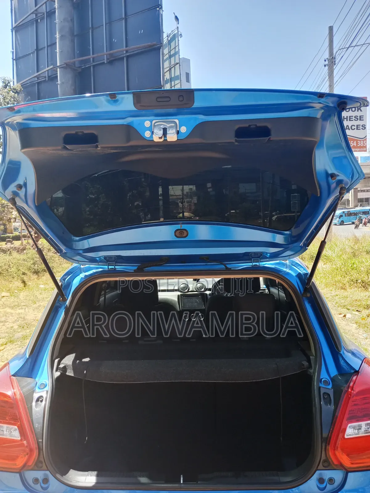 Suzuki Swift 2018 Blue