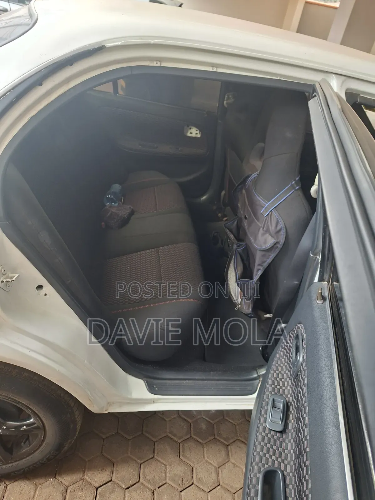 Toyota Corolla 1990 White
