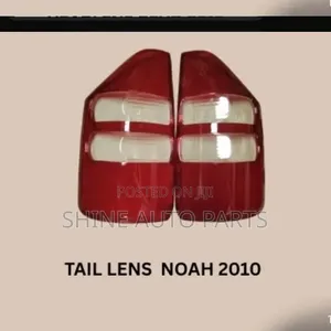 Toyota Noah Tail Lens Cover