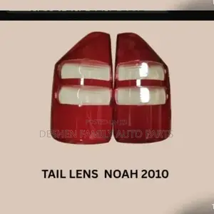 Toyota Noah Tail Lens Cover
