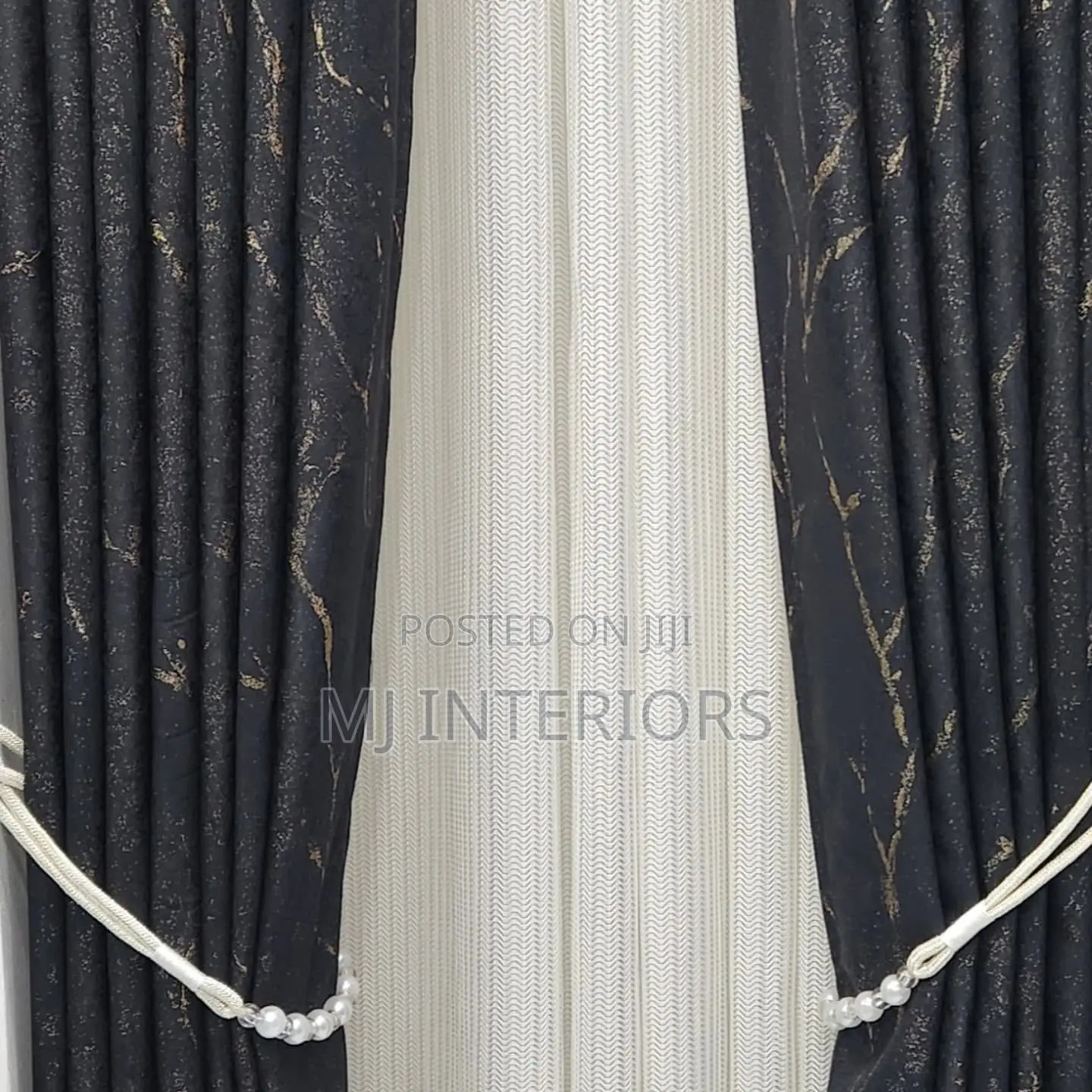 Quality Curtainss for Elegant Living Room and Bedroom Interiors