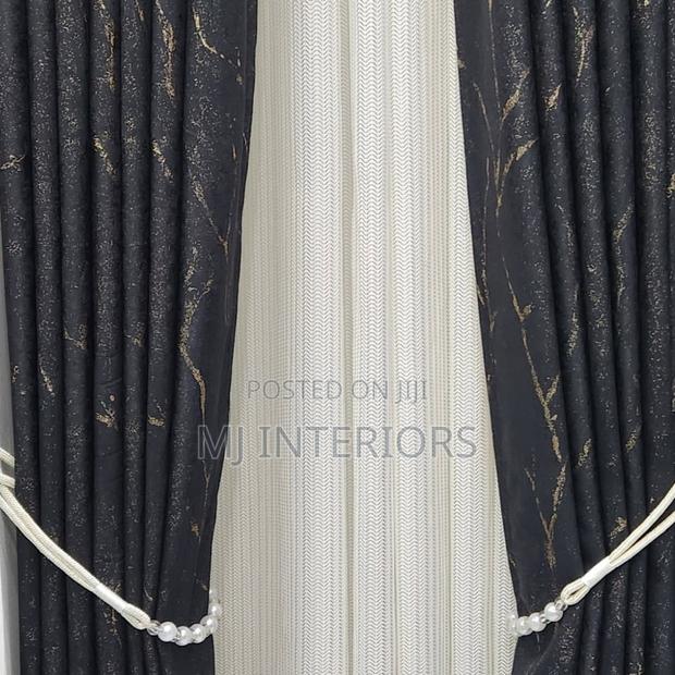 Quality Curtainss for Elegant Living Room and Bedroom Interiors
