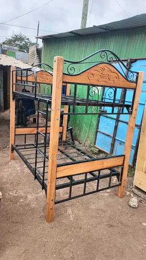 Hybrid Metal and Hardwood Mahogany Double Decker Bunk Bed 4 * 6
