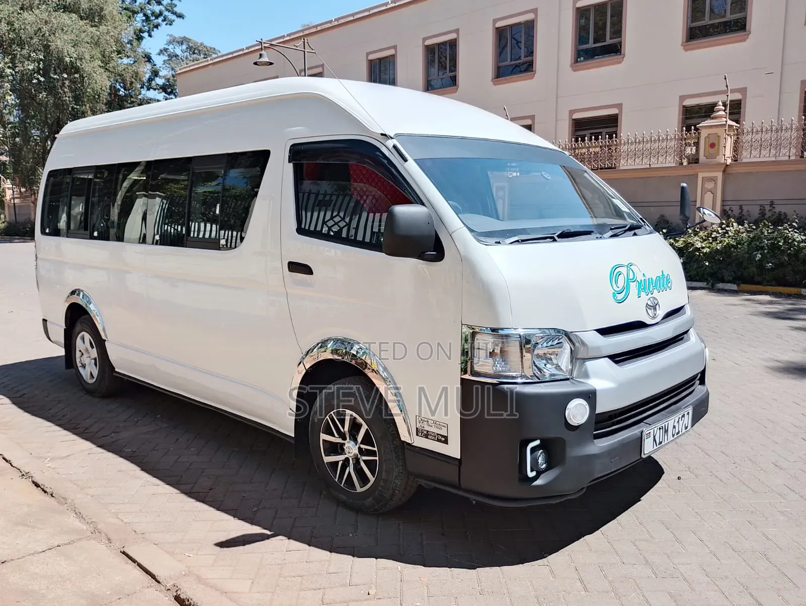 Toyota HiAce 2016 White
