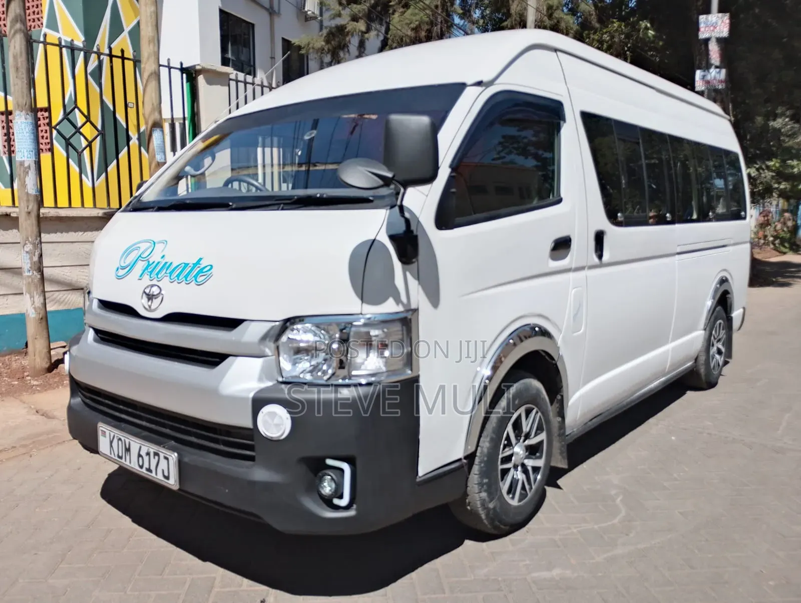 Toyota HiAce 2016 White