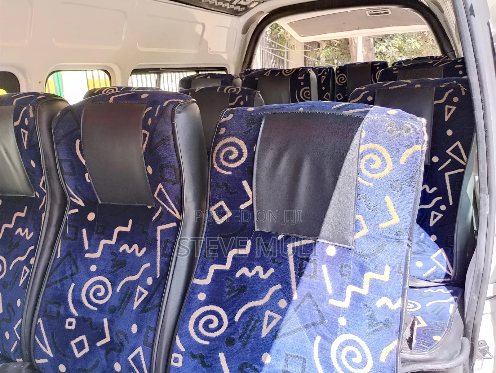 Toyota HiAce 2016 White