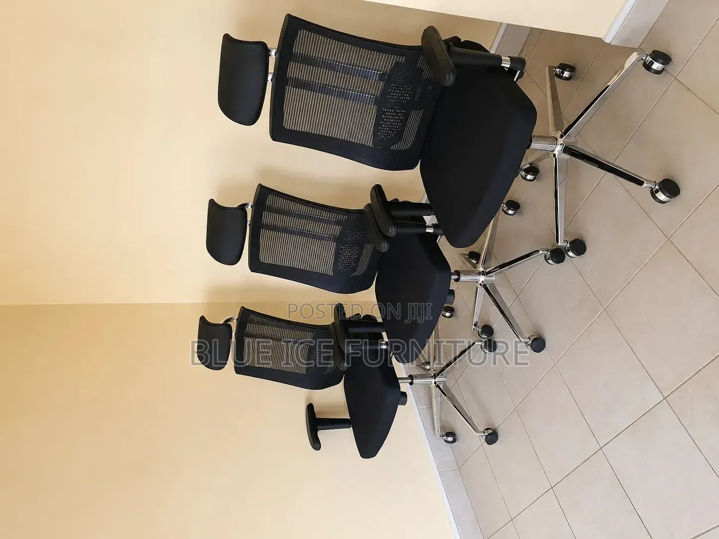 Ergonomic Mesh Office Chair With Headrest Chrome Base