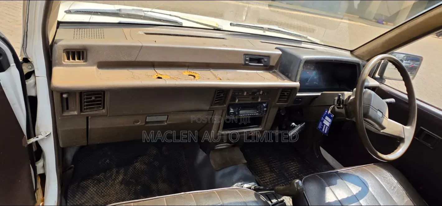 Mitsubishi L200 2008 White