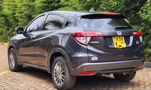 Honda Vezel 1.5 Hybrid 4WD 2016 Black