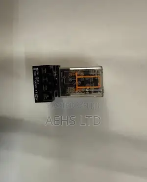 OMRON Toshiba Relay With Socket Base (Various Sizes)