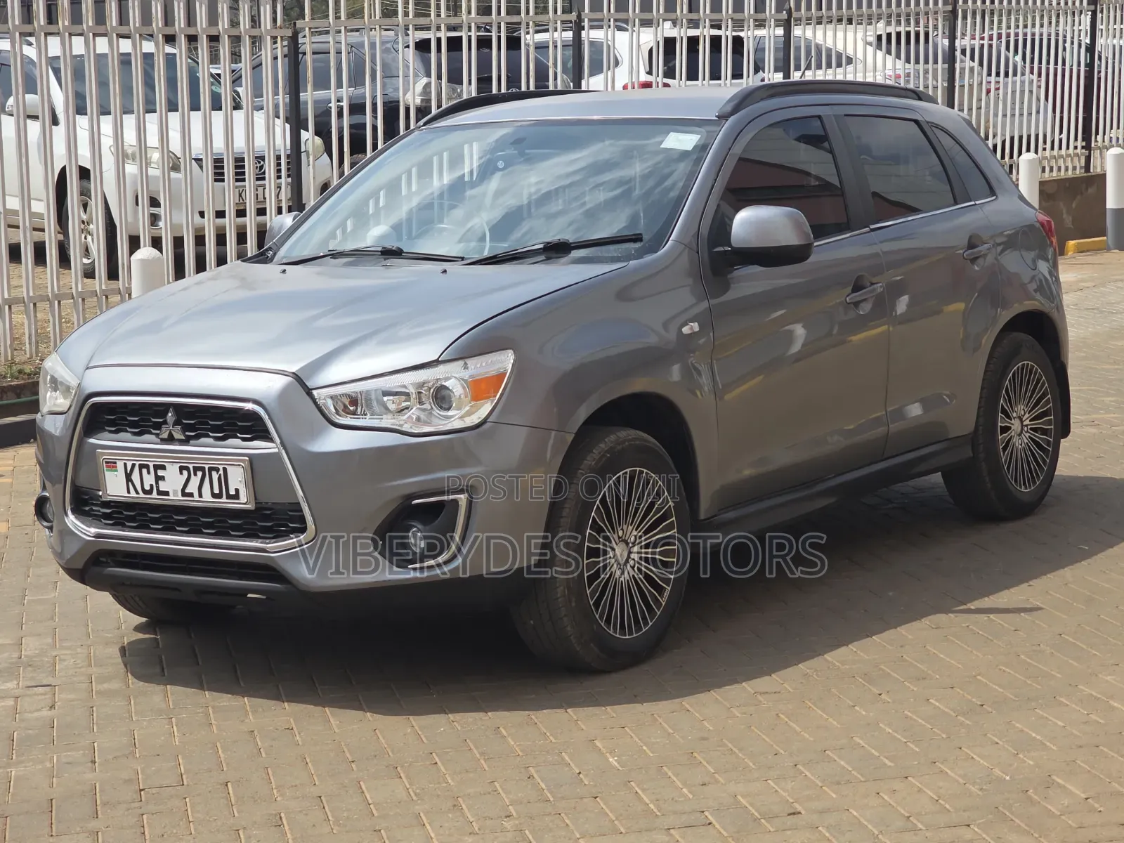 Mitsubishi RVR 2015 Silver