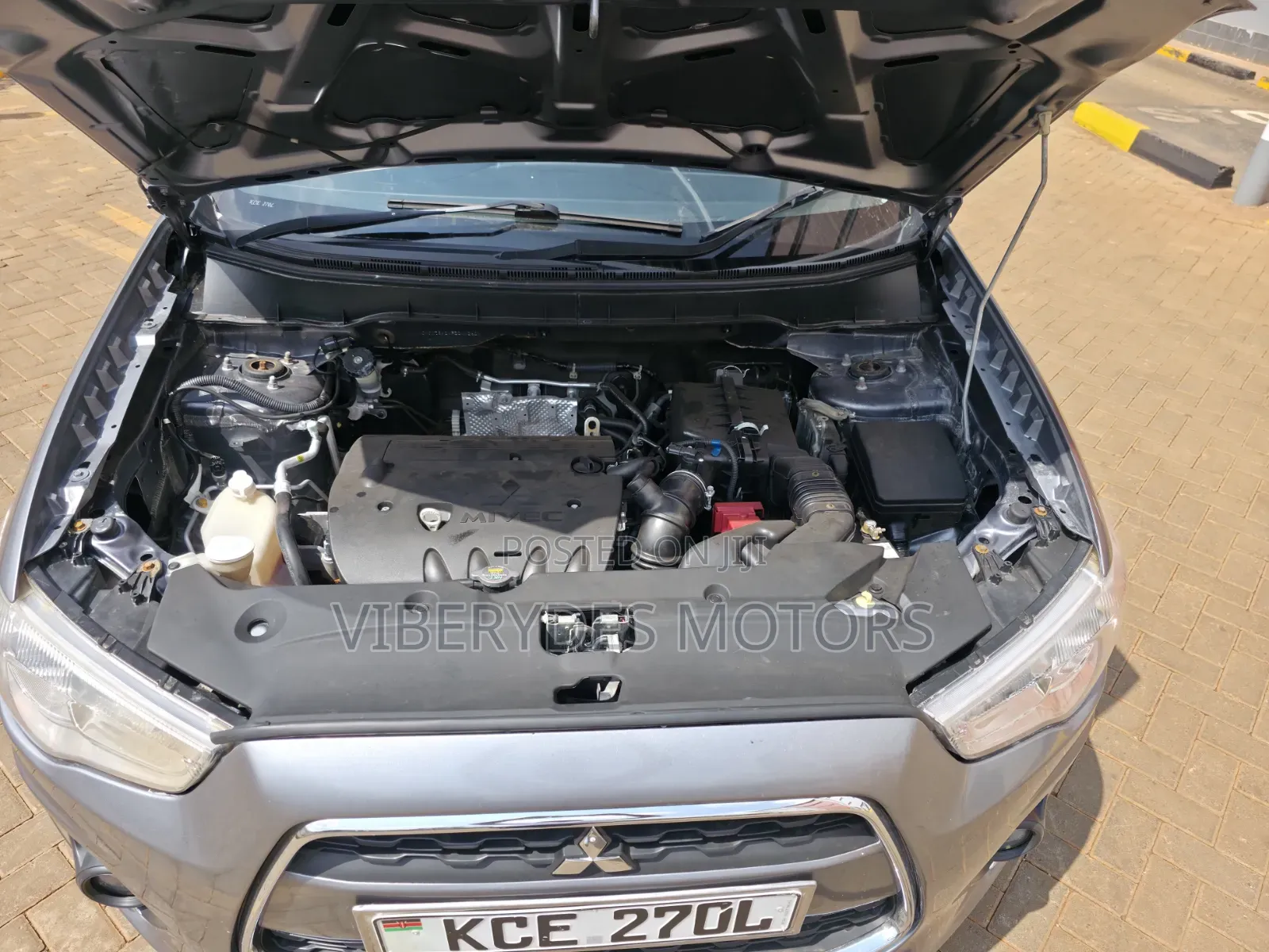 Mitsubishi RVR 2015 Silver