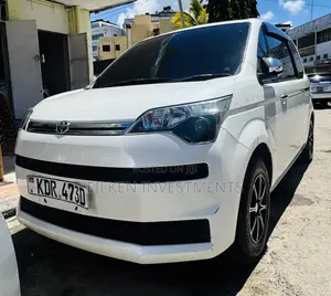 Toyota Spade 1.5 2017 White