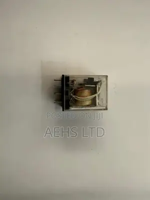 OMRON Toshiba Relay With Socket Base (Various Sizes)