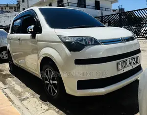 Toyota Spade 1.5 2017 White