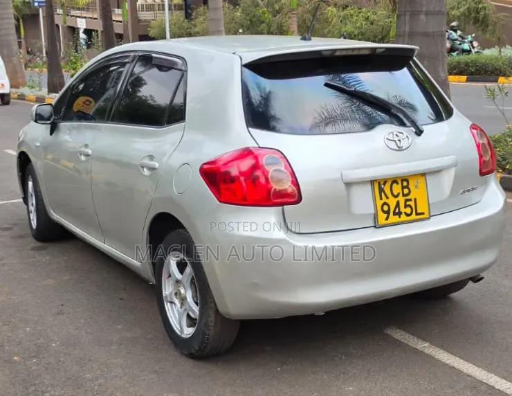 Toyota Auris 2008 Silver