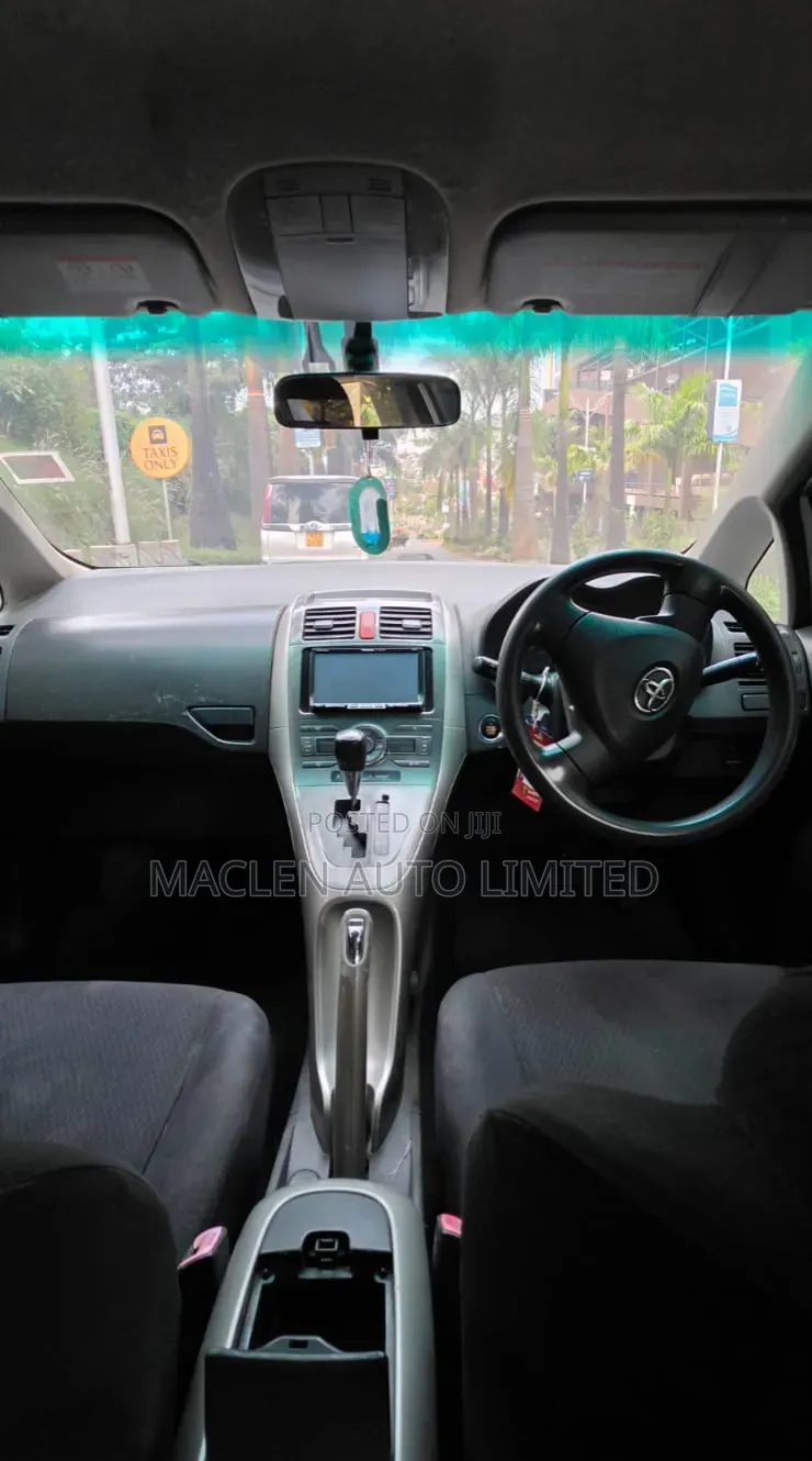 Toyota Auris 2008 Silver
