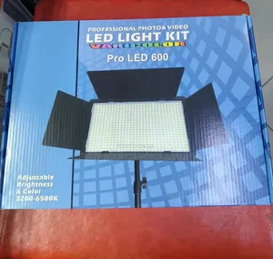 Pro LED 600 Video Light With Tripod Stand