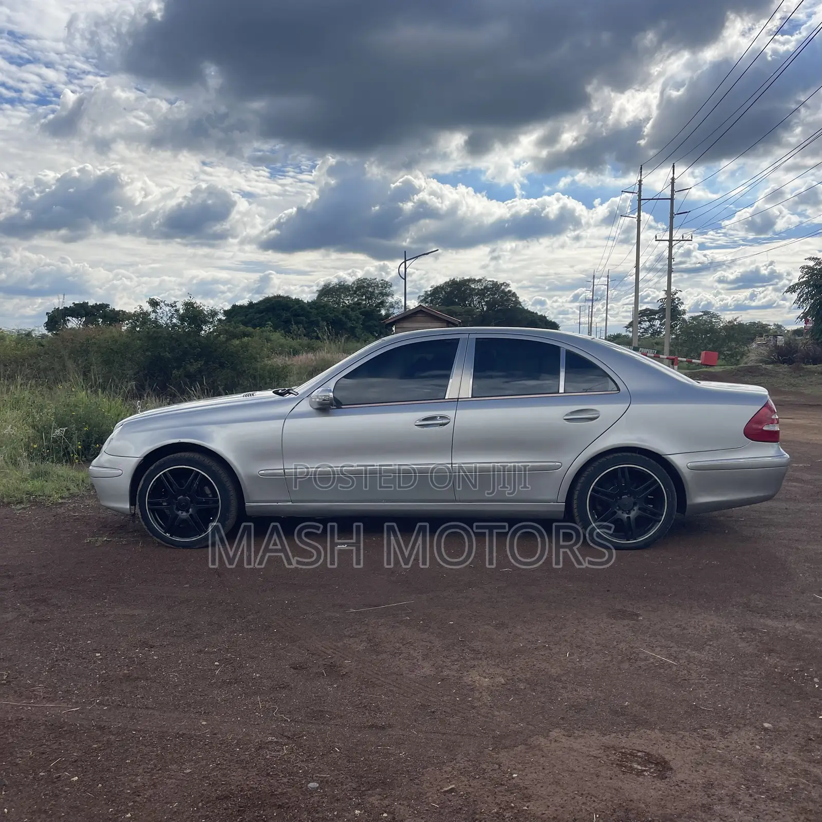 Mercedes-Benz E200 2005 Silver