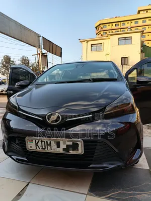 Toyota Vitz 2016 Black