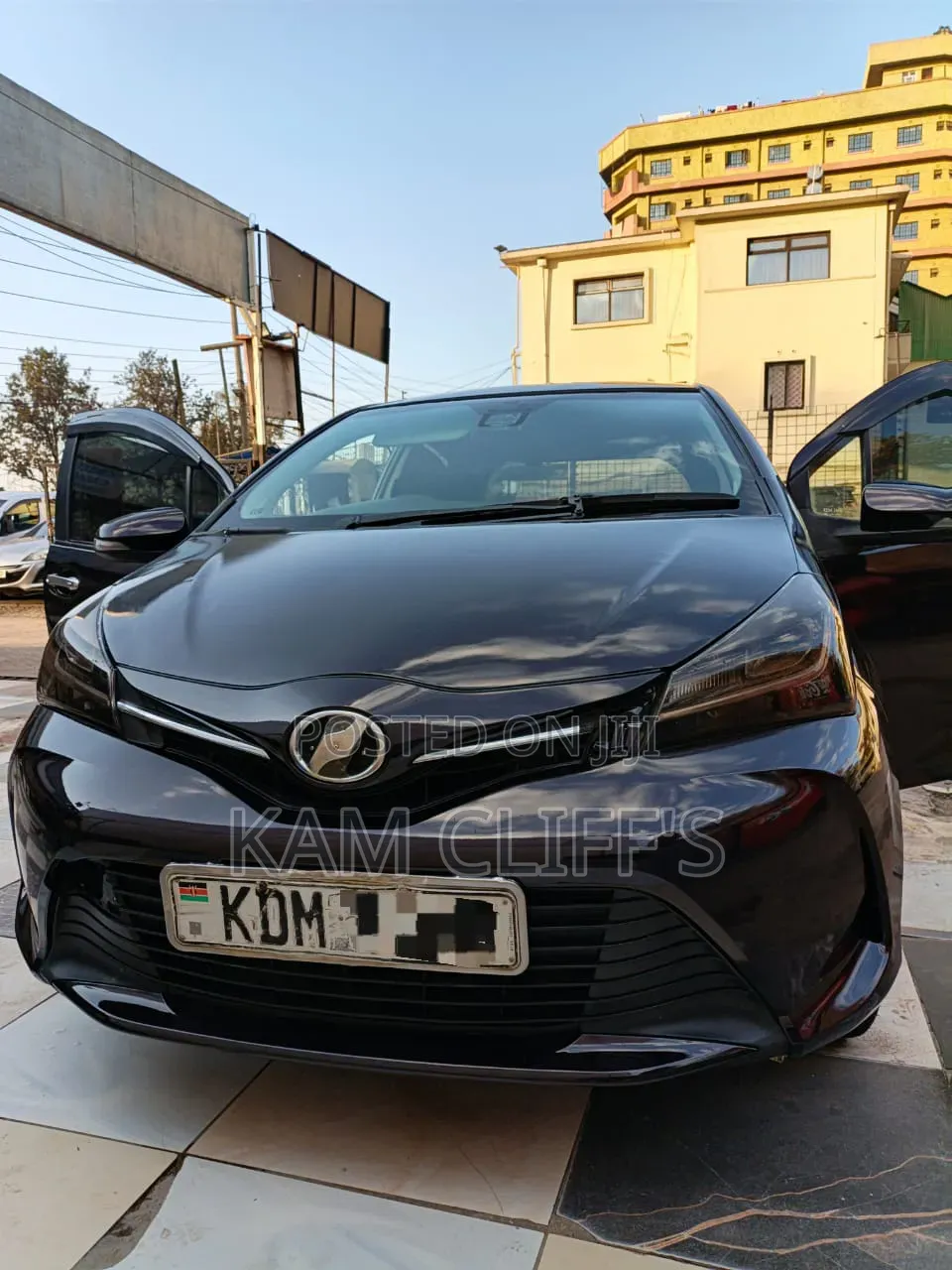 Toyota Vitz 2016 Black