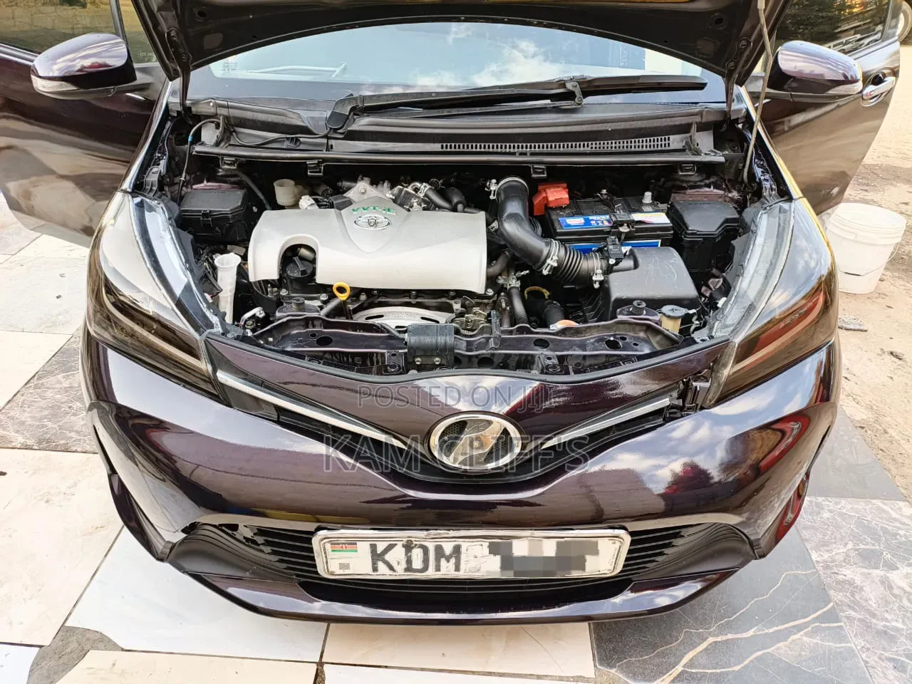 Toyota Vitz 2016 Black