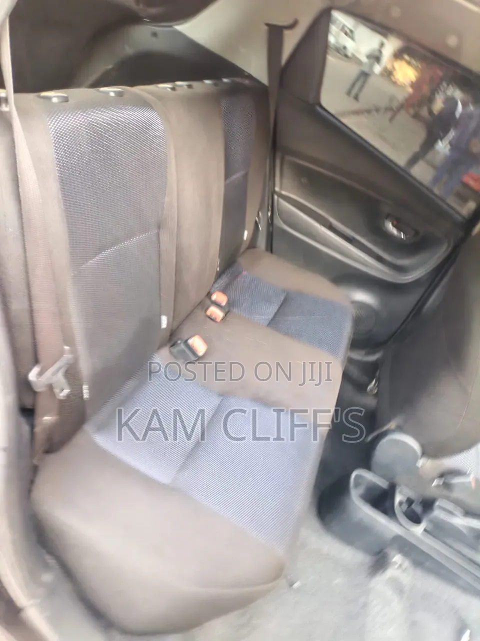 Toyota Vitz 2016 Black